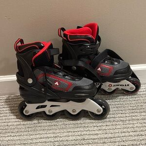 Used Women’s roller blades adjustable size 8-9.5